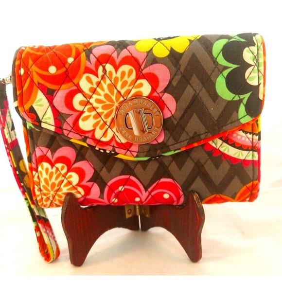 VERA BRADLEY Ziggy Zinnia Retired Your Turn Smartphone Wristlet w/Turn Lock - Picture 1 of 8